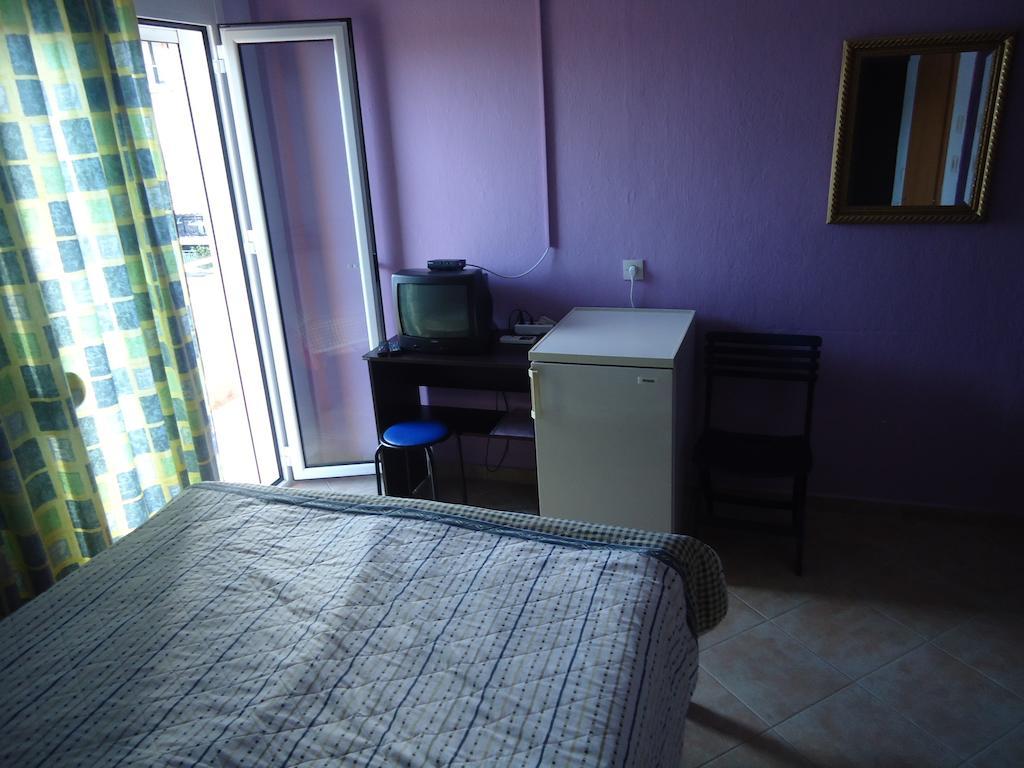 Gianna Rooms Leptokarya  Rum bild